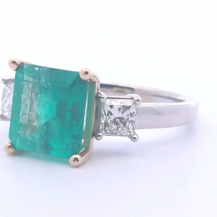3 3/4 Carat Emerald Ring In 14k Gold