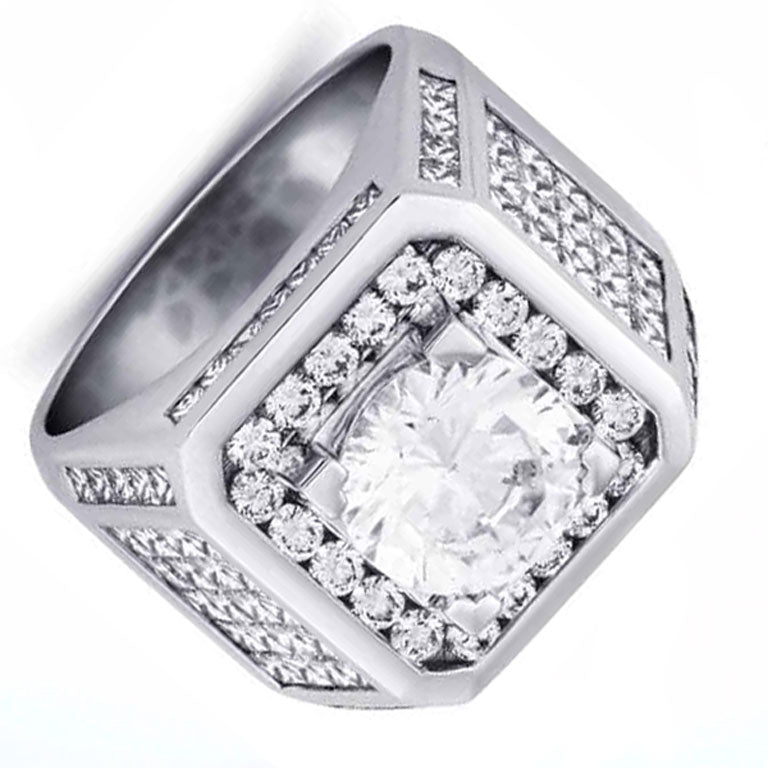 Light 4 Carat Men’s Ring In 18k Gold