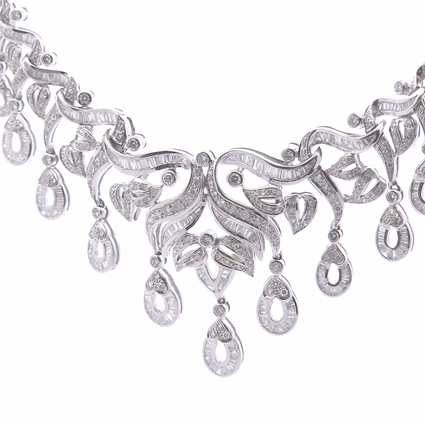 5.92ct Fancy Necklace in 18k White Gold