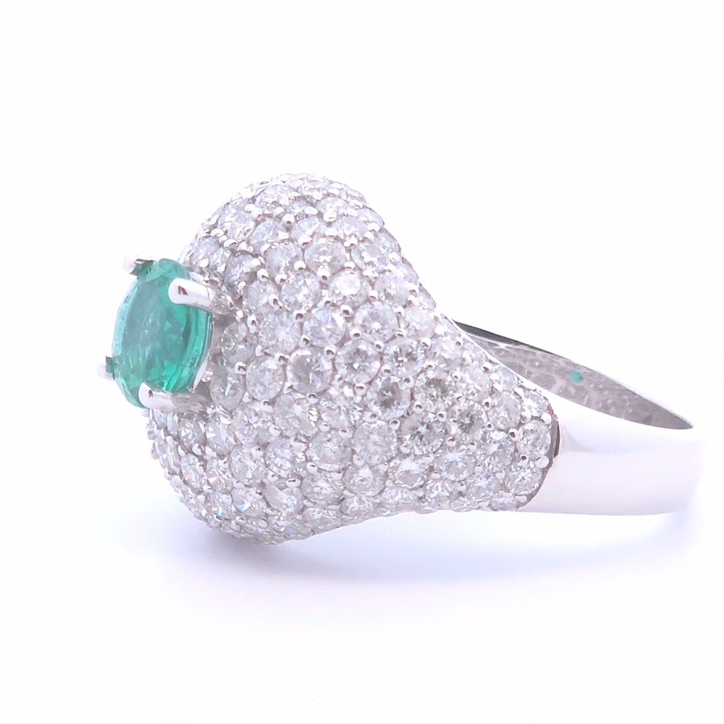 4.26 Round Emerald Ring in 18k White Gold