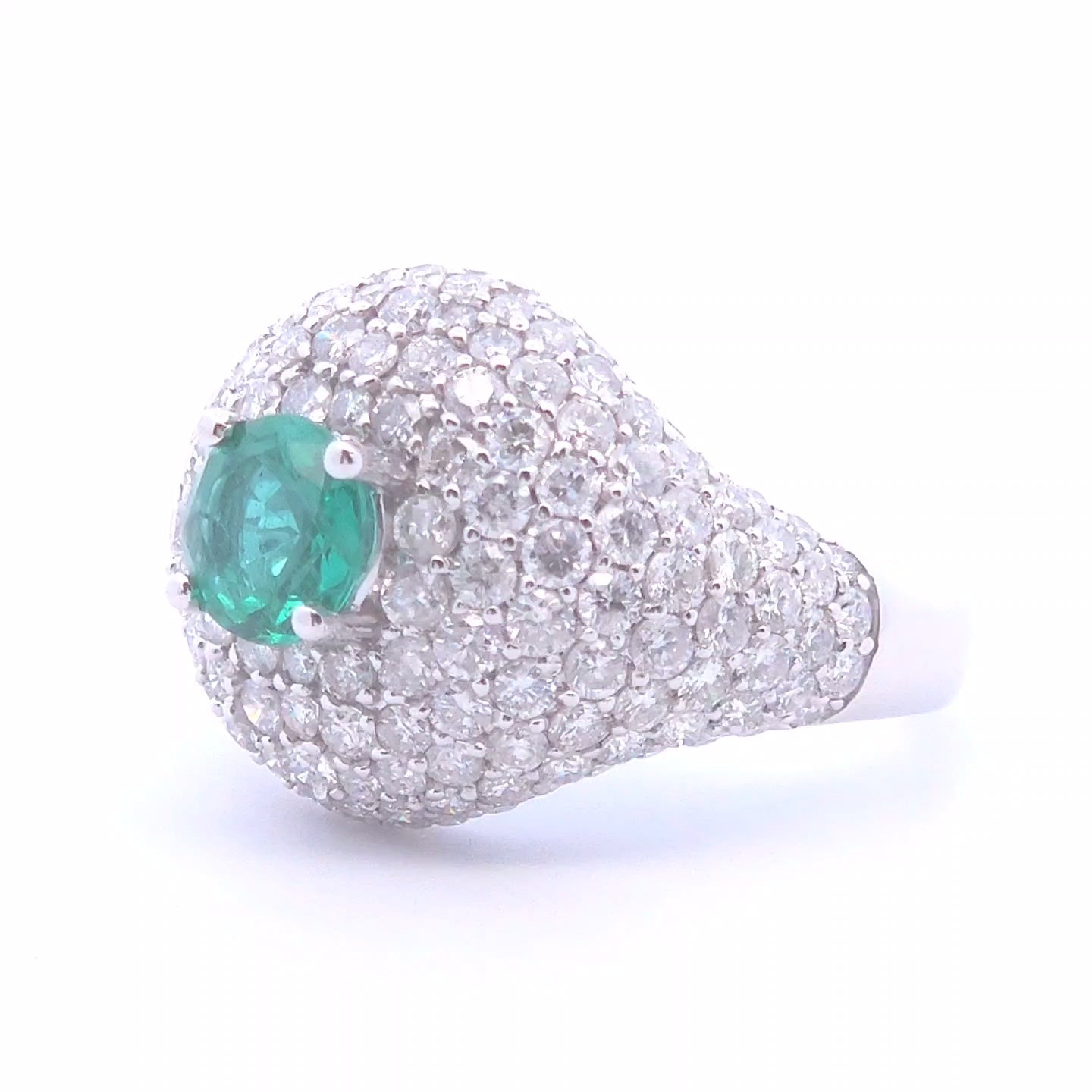 4.26 Round Emerald Ring in 18k White Gold