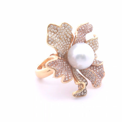 5.75ct Diamond and Pearl Ring in 18k Yellow Gold